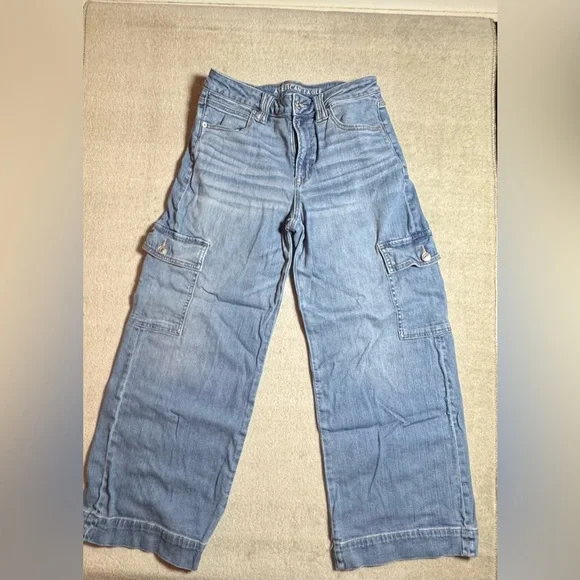 American Eagle Outfitters Denim Cargo Baggy Wide Leg Jean size 8 short - Picture 2 of 6